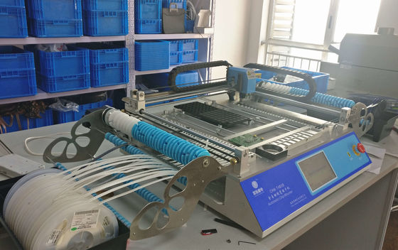 El alimentador Charmhigh SMT de escritorio del lado del doble de CHMT48VB escoge y máquina del lugar