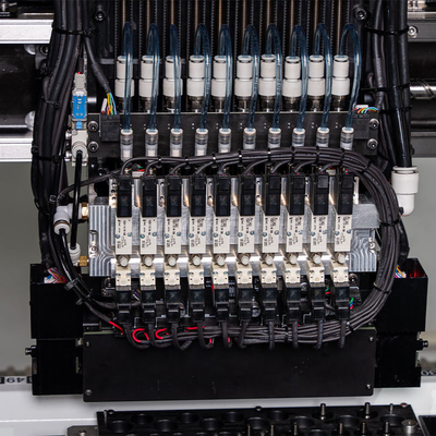 Máquina de recogida y colocación SMT SMD de 10 cabezas totalmente automática 01005 Máquina de fabricación PCBA