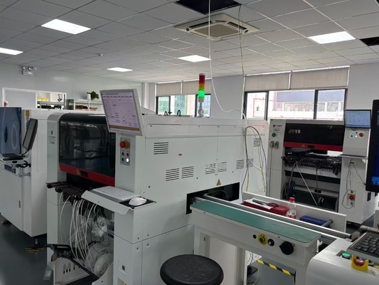 Línea de ensamblaje de PCB SMT Charmhigh con impresora GKG-GSE y reflujo de 8 zonas